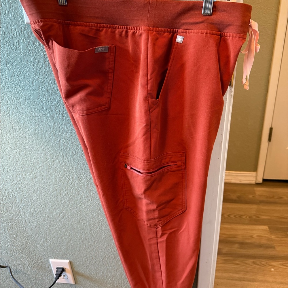 Figs Women's Cargo Pants Joggers